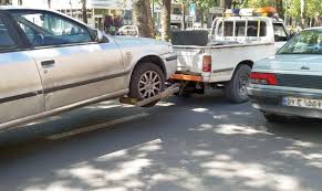 روزانه 50 خودرو به خاطر پارک دوبل به پارکینگ می‌روند