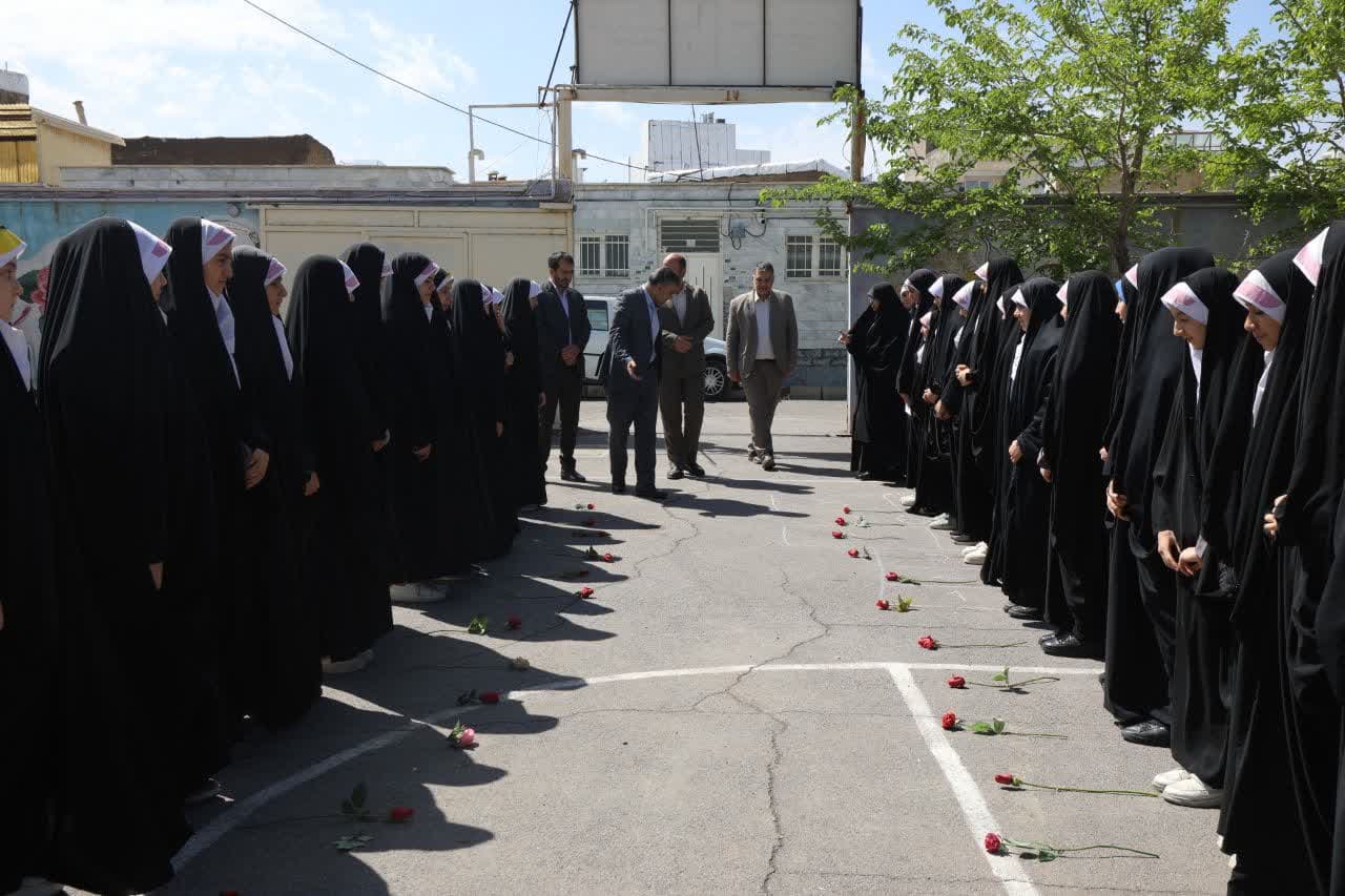 عقب ماندیم!